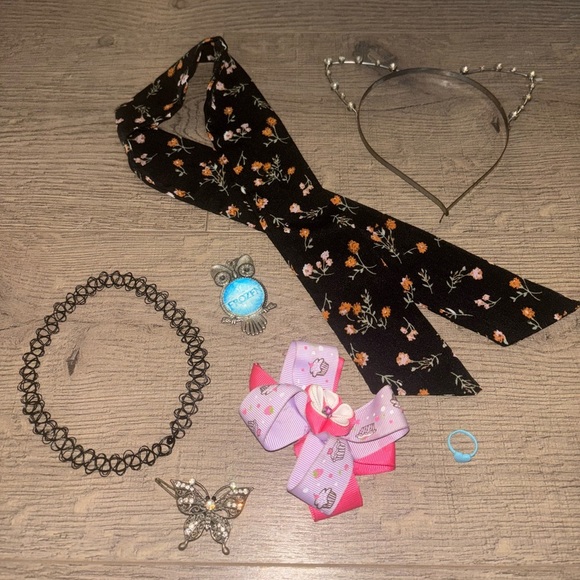 3/$15 Accessory lot - Picture 1 of 1